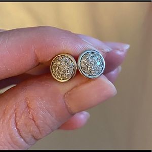 10k white gold Diamond Button Earrings